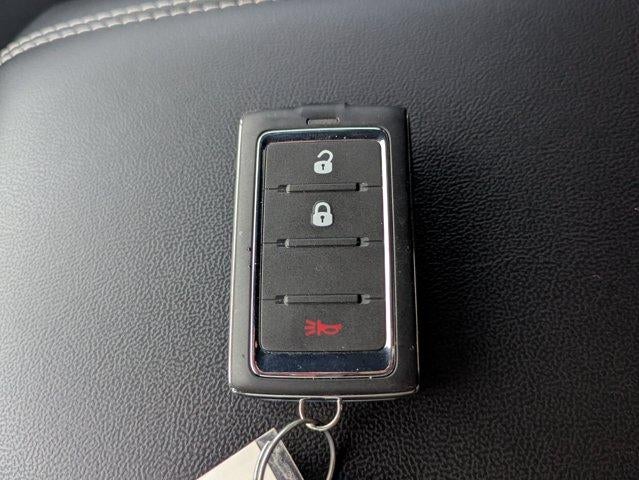 2025 Jeep Grand Cherokee Laredo 4x4
