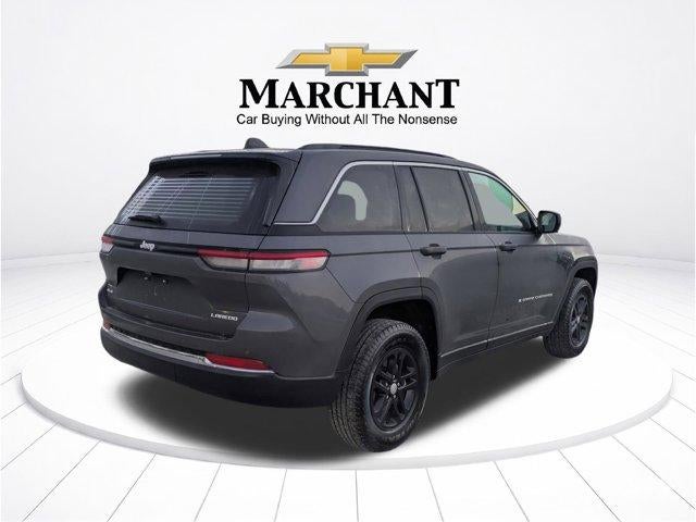 2025 Jeep Grand Cherokee Laredo 4x4