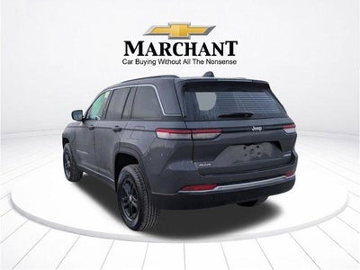 2025 Jeep Grand Cherokee Laredo 4x4