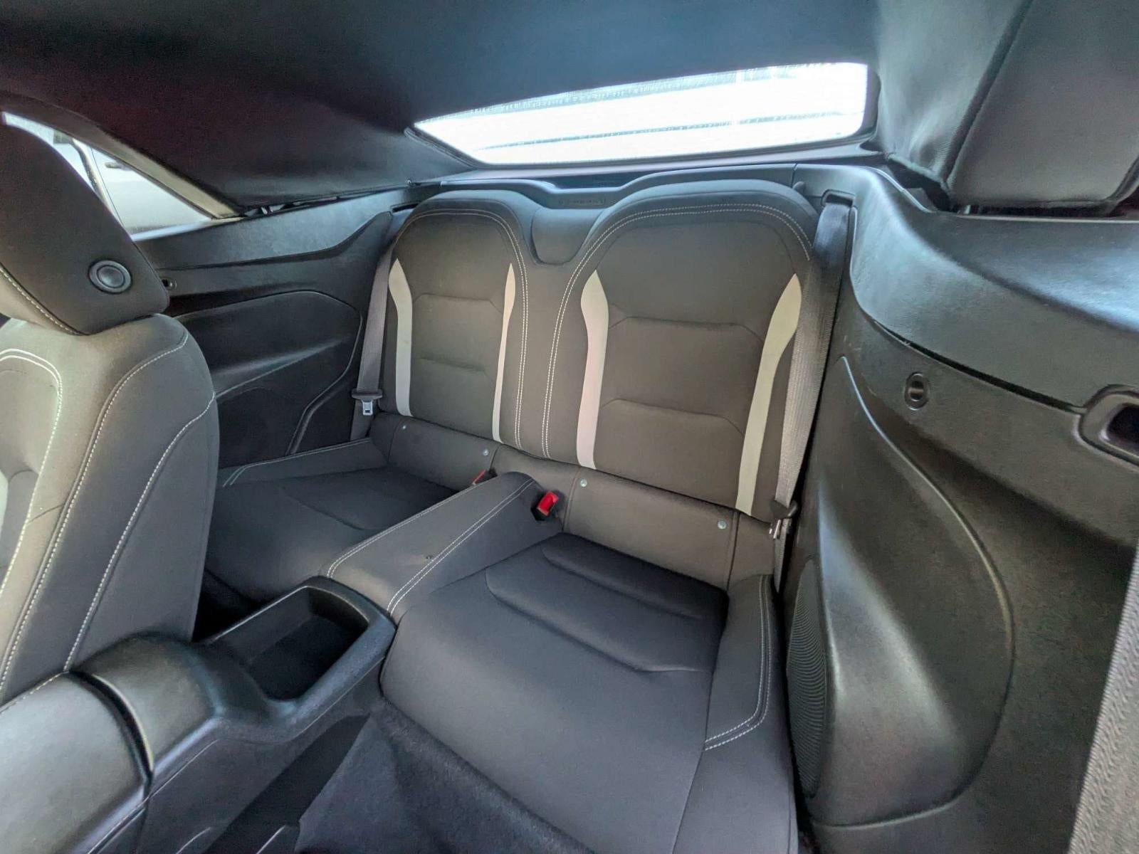 2023 Chevrolet Camaro 1LT - Photo 12