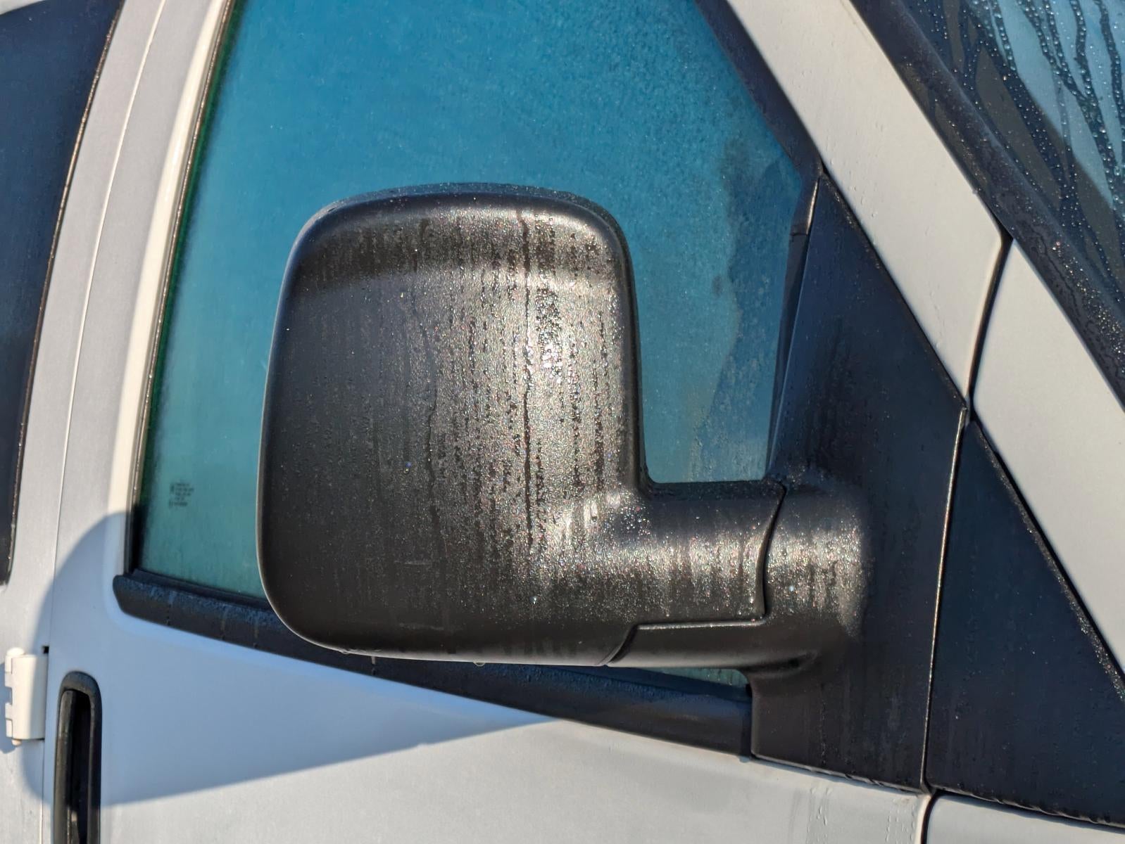 2020 Chevrolet Express Passenger 2500 2500 Regular Wheelbase Rear-Wheel Drive 1LT