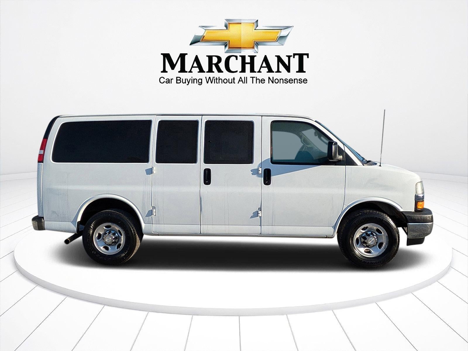 2020 Chevrolet Express Passenger 2500 2500 Regular Wheelbase Rear-Wheel Drive 1LT