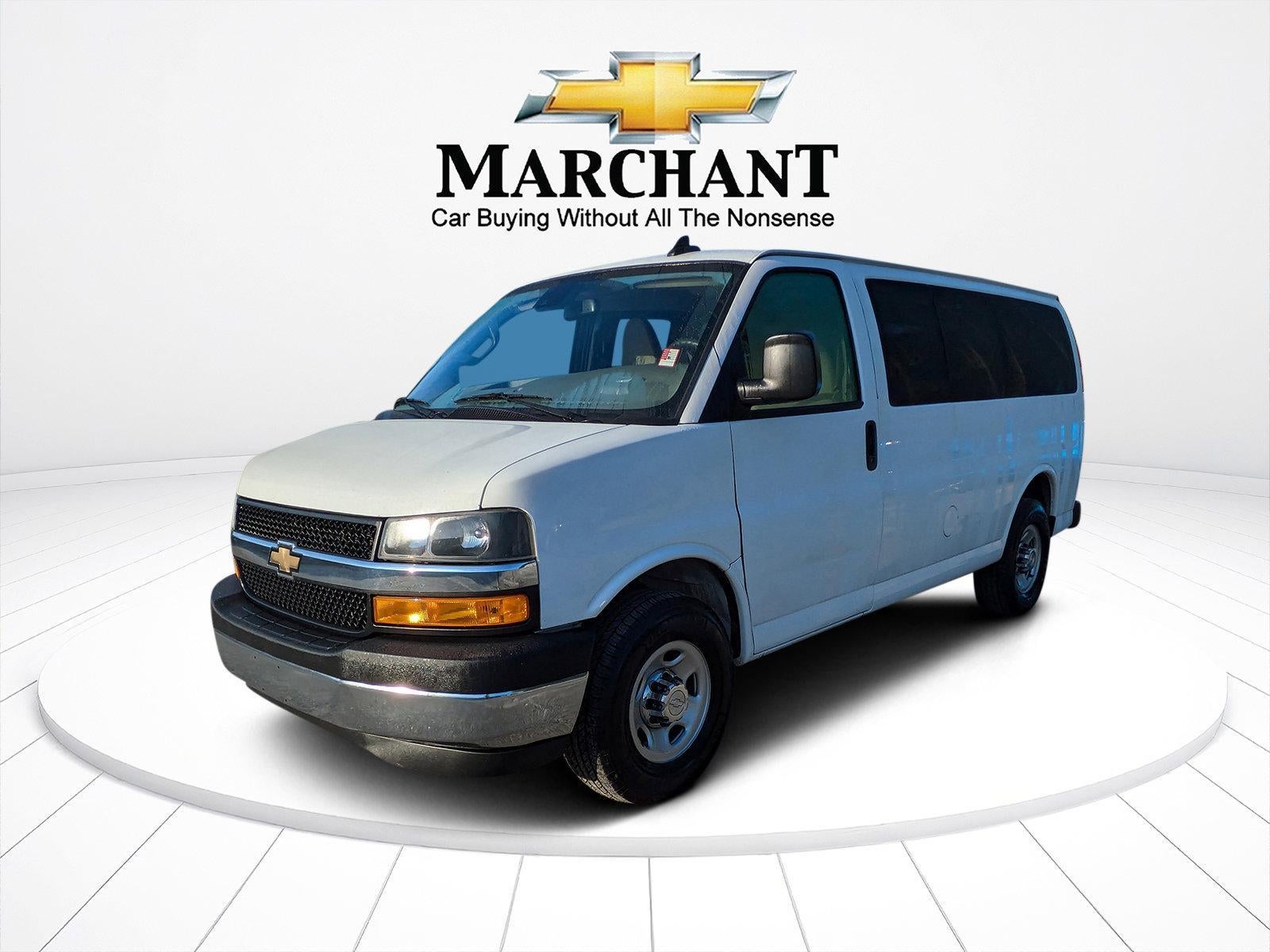 2020 Chevrolet Express Passenger 2500 2500 Regular Wheelbase Rear-Wheel Drive 1LT