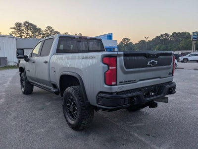 2025 Chevrolet Silverado 2500 HD Crew Cab Standard Box 4-Wheel Drive ZR2