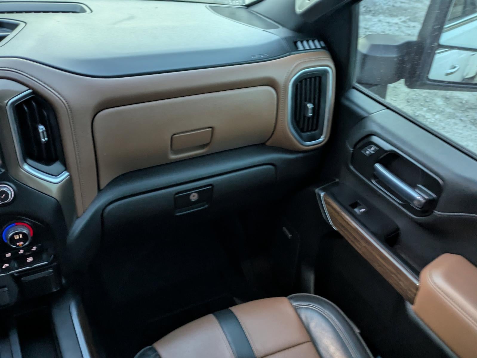 2022 Chevrolet Silverado 3500 HD Crew Cab Long Box 4-Wheel Drive High Country