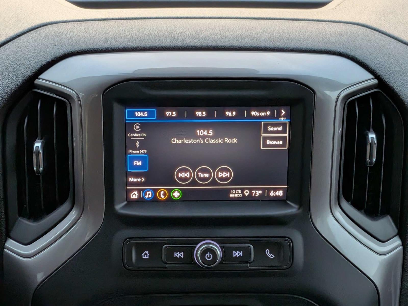 2022 Chevrolet Silverado 1500 Crew Cab Short Box 2-Wheel Drive Custom