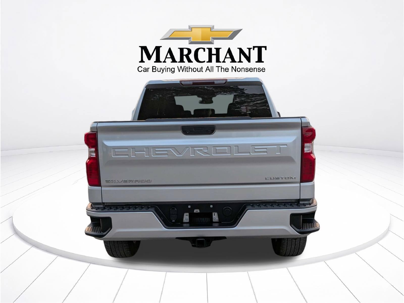 2022 Chevrolet Silverado 1500 Crew Cab Short Box 2-Wheel Drive Custom