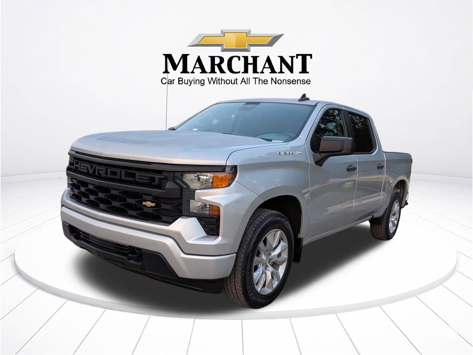 2022 Chevrolet Silverado 1500 Crew Cab Short Box 2-Wheel Drive Custom