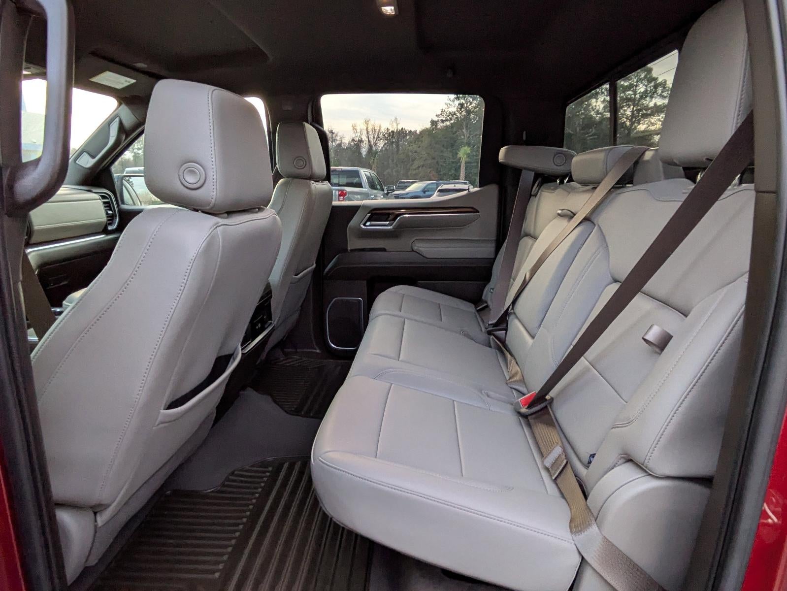 2023 Chevrolet Silverado 1500 Crew Cab Short Box 4-Wheel Drive RST