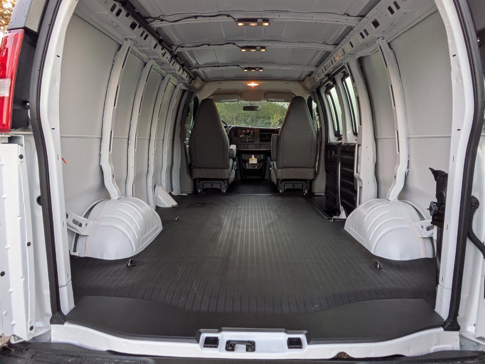 2025 Chevrolet Express Cargo 2500 Base