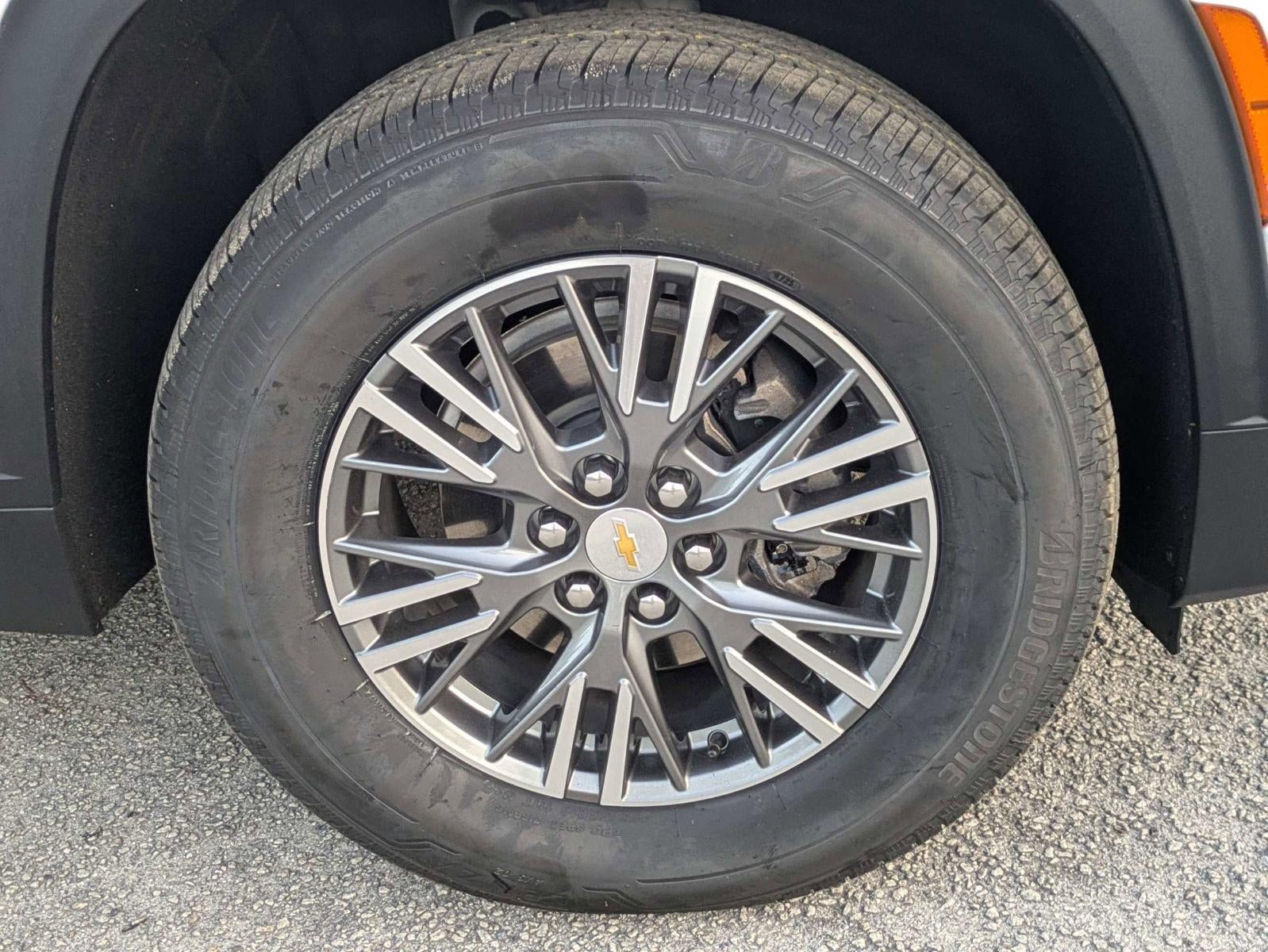 2025 Chevrolet Traverse LT w/1LT