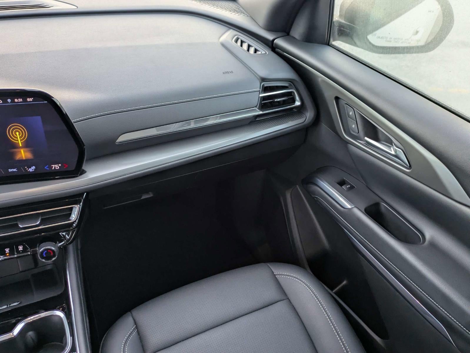 2025 Chevrolet Traverse LT w/1LT