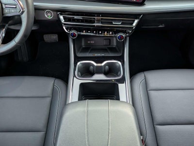 2025 Chevrolet Traverse LT w/1LT