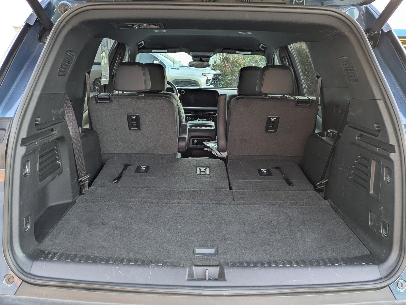 2025 Chevrolet Traverse LT w/1LT