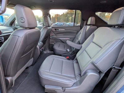 2025 Chevrolet Traverse LT w/1LT