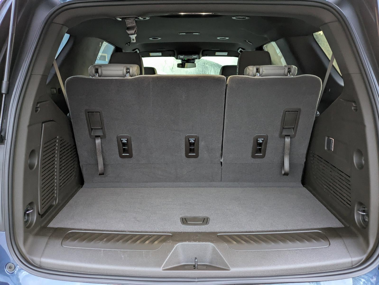 2025 Chevrolet Tahoe LS