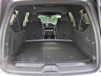 2025 Chevrolet Suburban 4WD Premier