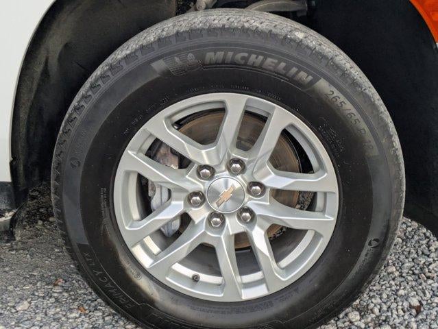 2024 Chevrolet Suburban 2WD LT