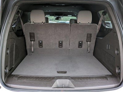 2024 Chevrolet Suburban 2WD LT