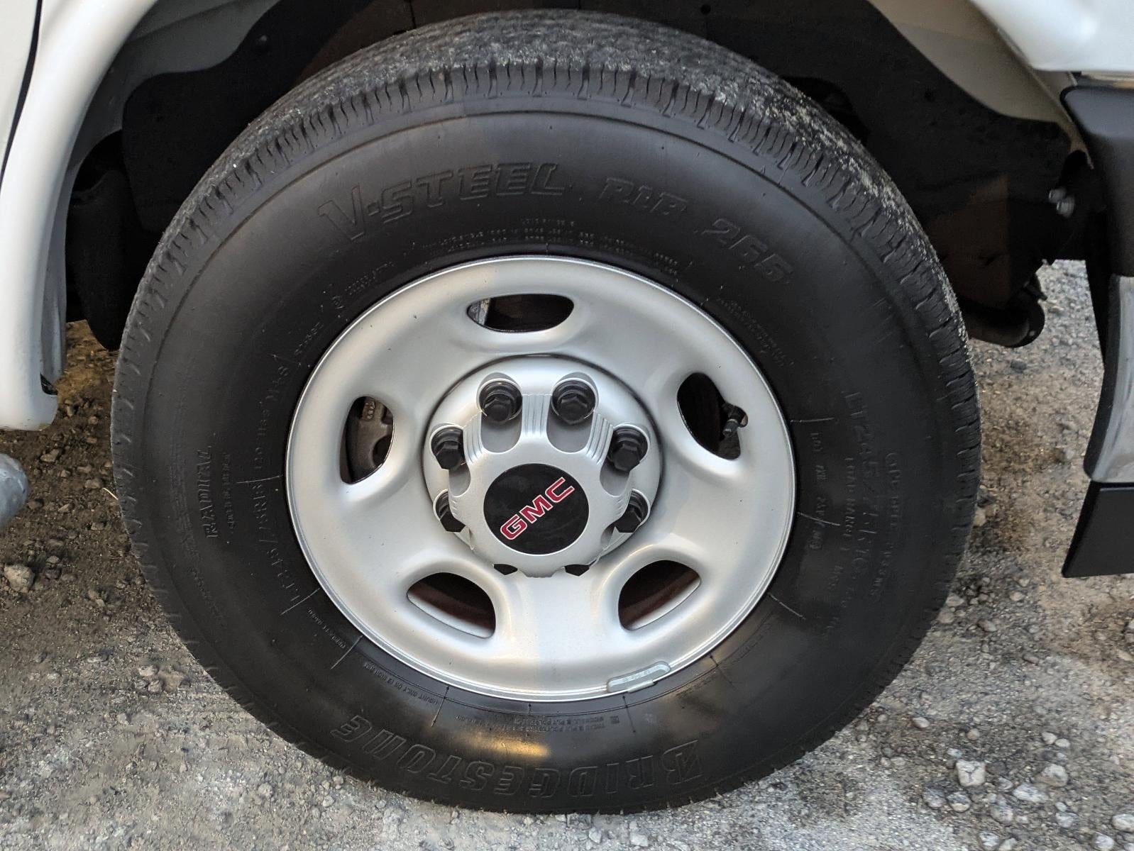 2024 GMC Savana Cargo 2500 2500 Regular Wheelbase Rear-Wheel Drive