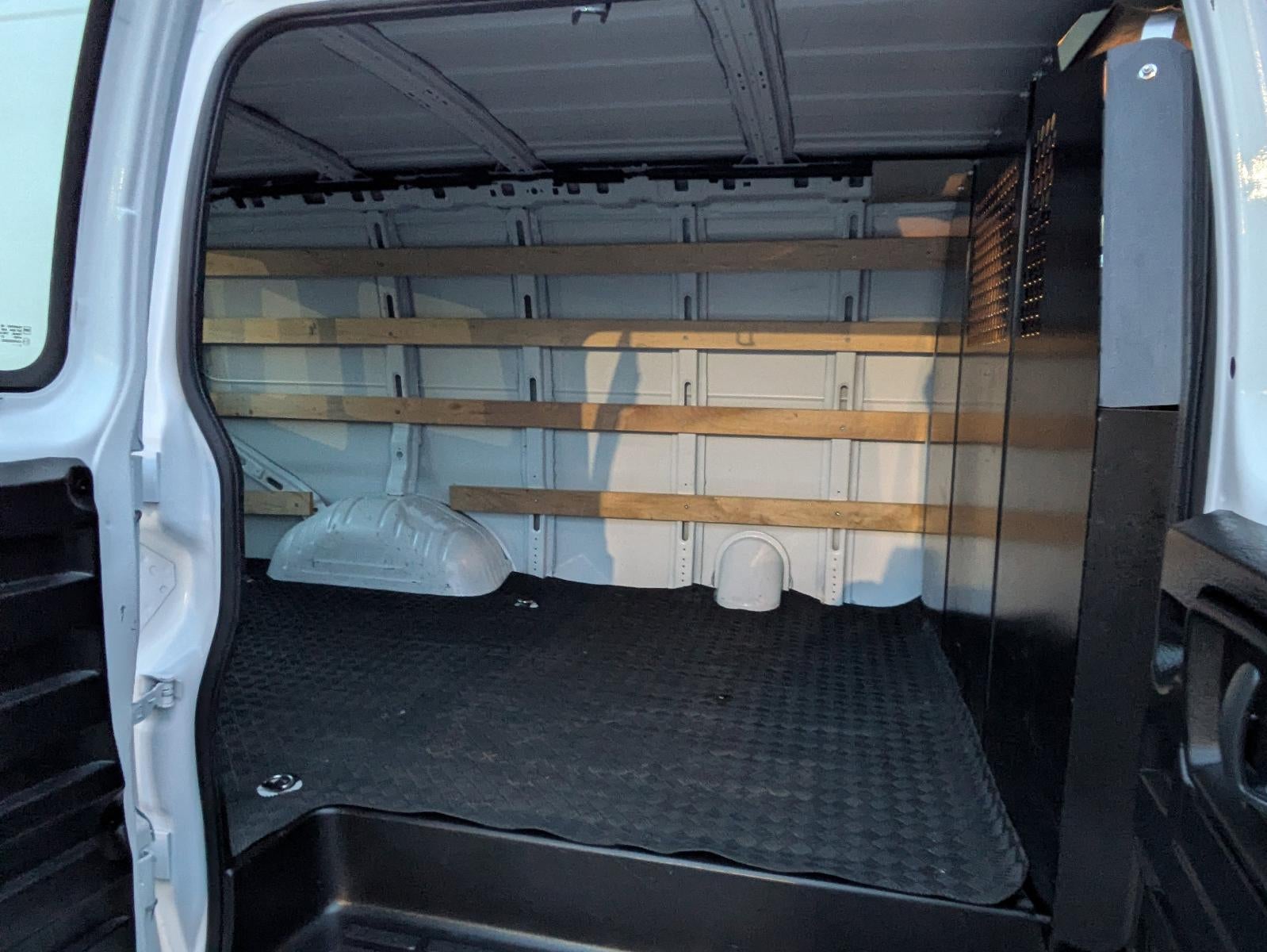 2024 GMC Savana Cargo 2500 2500 Regular Wheelbase Rear-Wheel Drive