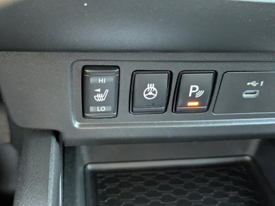 2022 Nissan Frontier Crew Cab 4x4 SV Auto