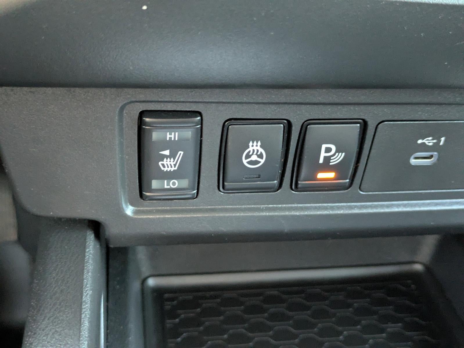 2022 Nissan Frontier Crew Cab 4x4 SV Auto