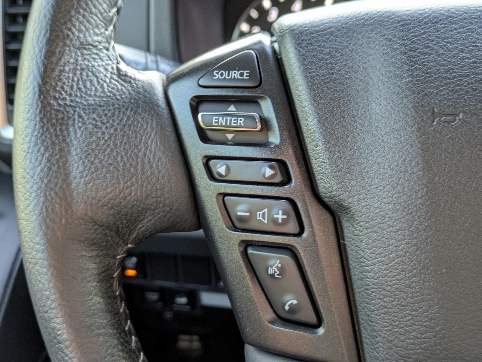 2022 Nissan Frontier Crew Cab 4x4 SV Auto