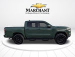 2022 Nissan Frontier Crew Cab 4x4 SV Auto