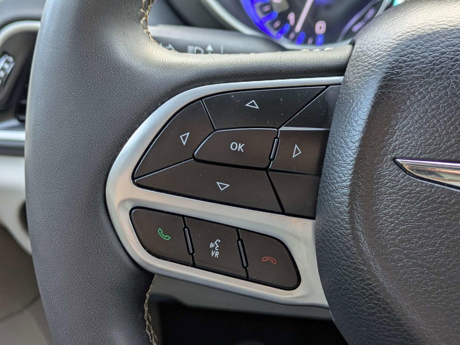 2023 Chrysler Pacifica Touring L FWD