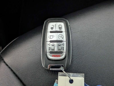 2025 Chrysler Pacifica Select FWD