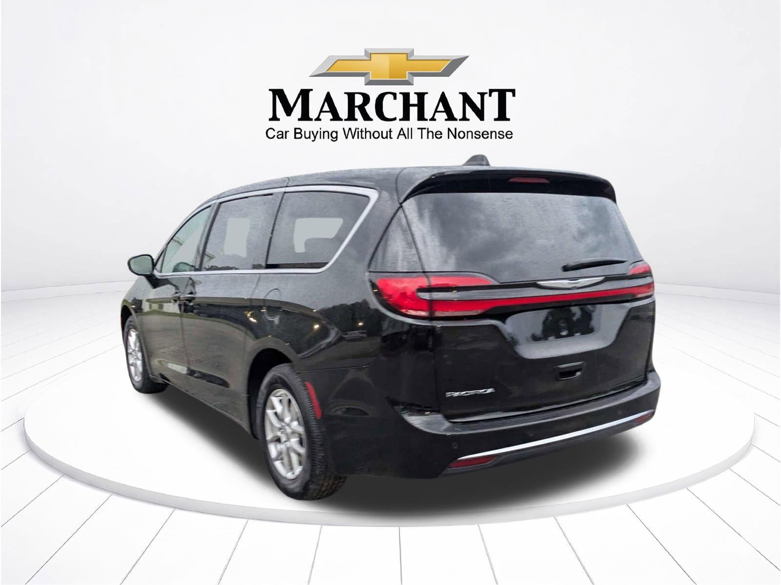 2025 Chrysler Pacifica Select FWD