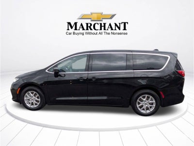 2025 Chrysler Pacifica Select FWD