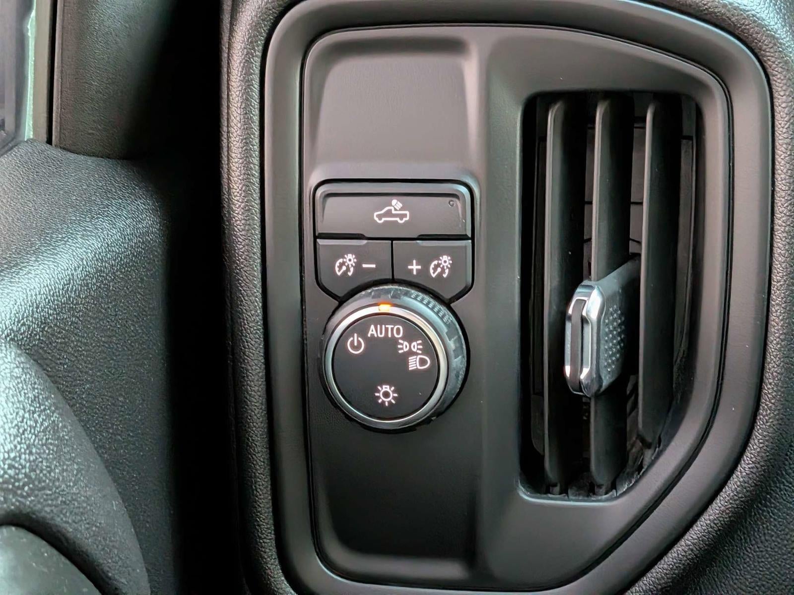2024 Chevrolet Silverado 1500 Crew Cab Short Box 2-Wheel Drive Custom