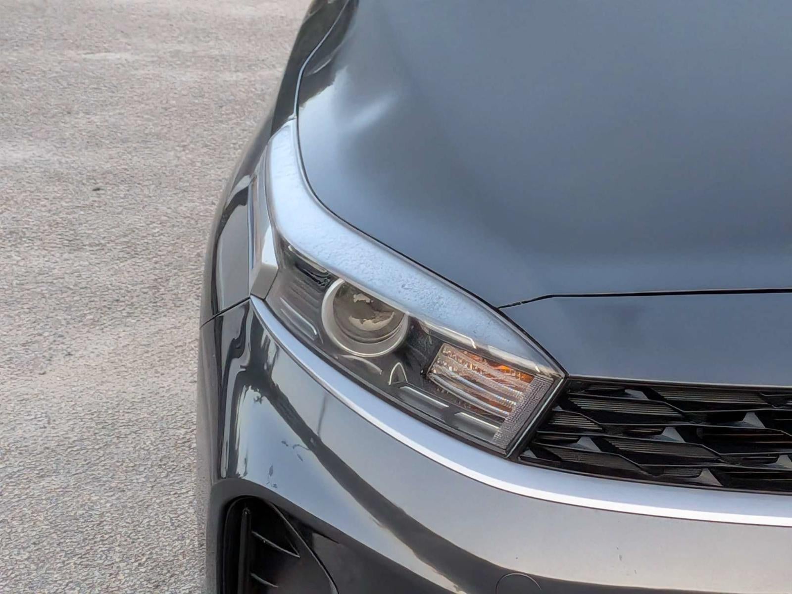 2023 Kia Forte LXS IVT