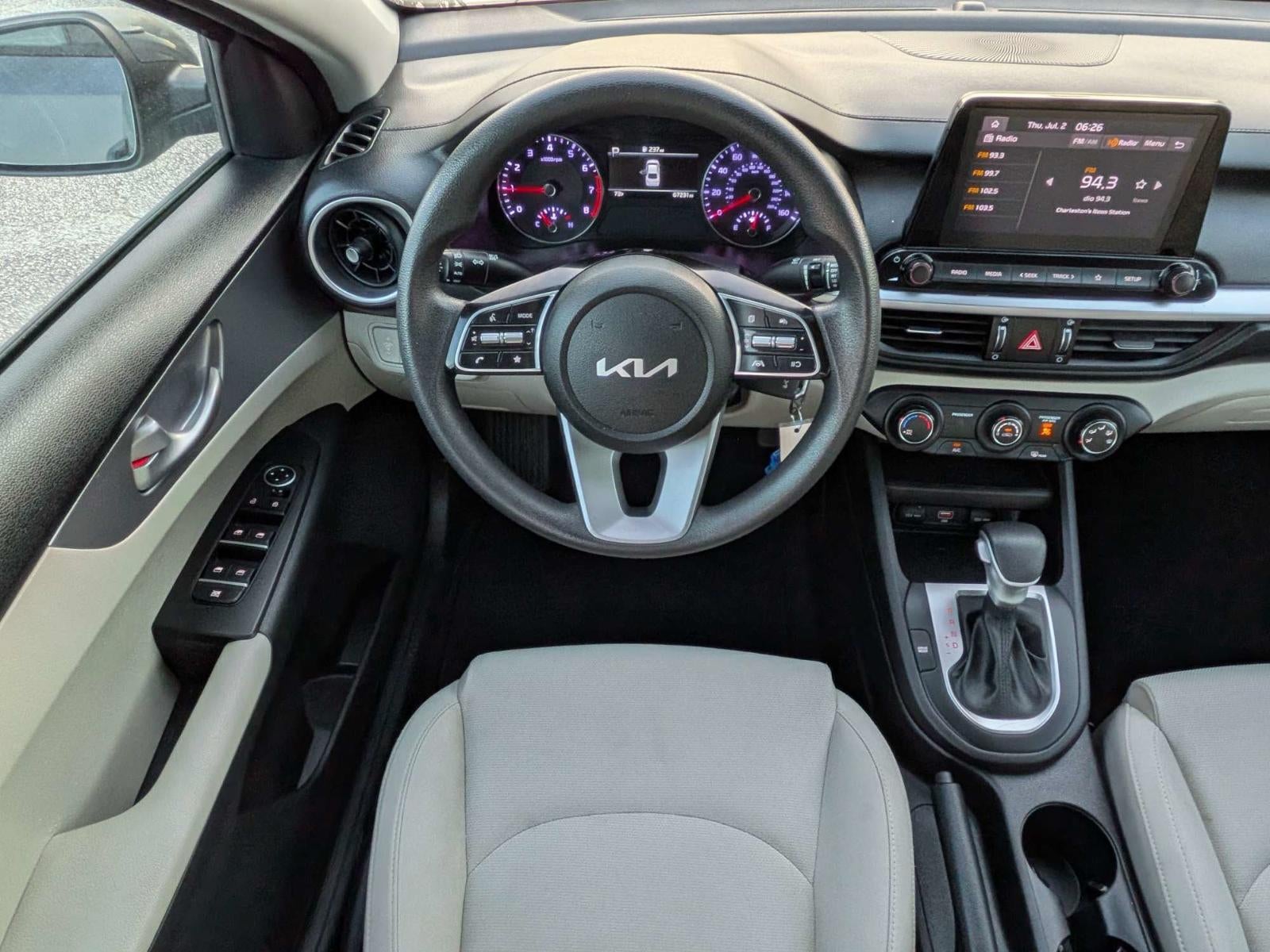 2023 Kia Forte LXS IVT