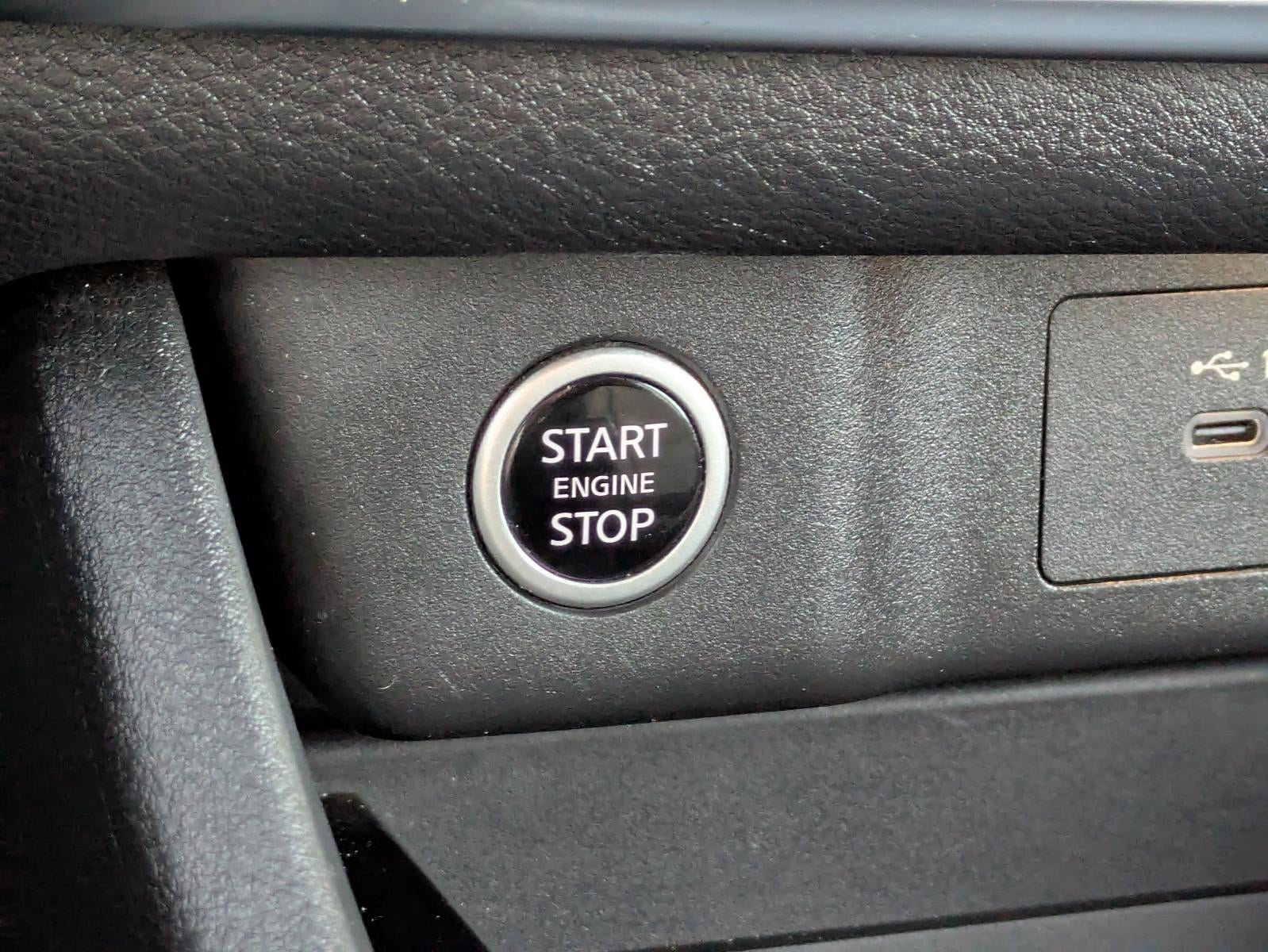 2021 Nissan Rogue FWD SV