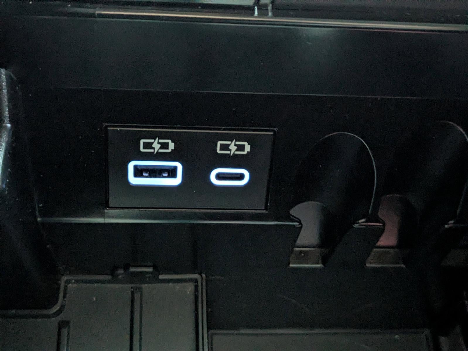 2024 Toyota Tundra 4WD 4WD SR5 CrewMax 5.5' Bed (SE)