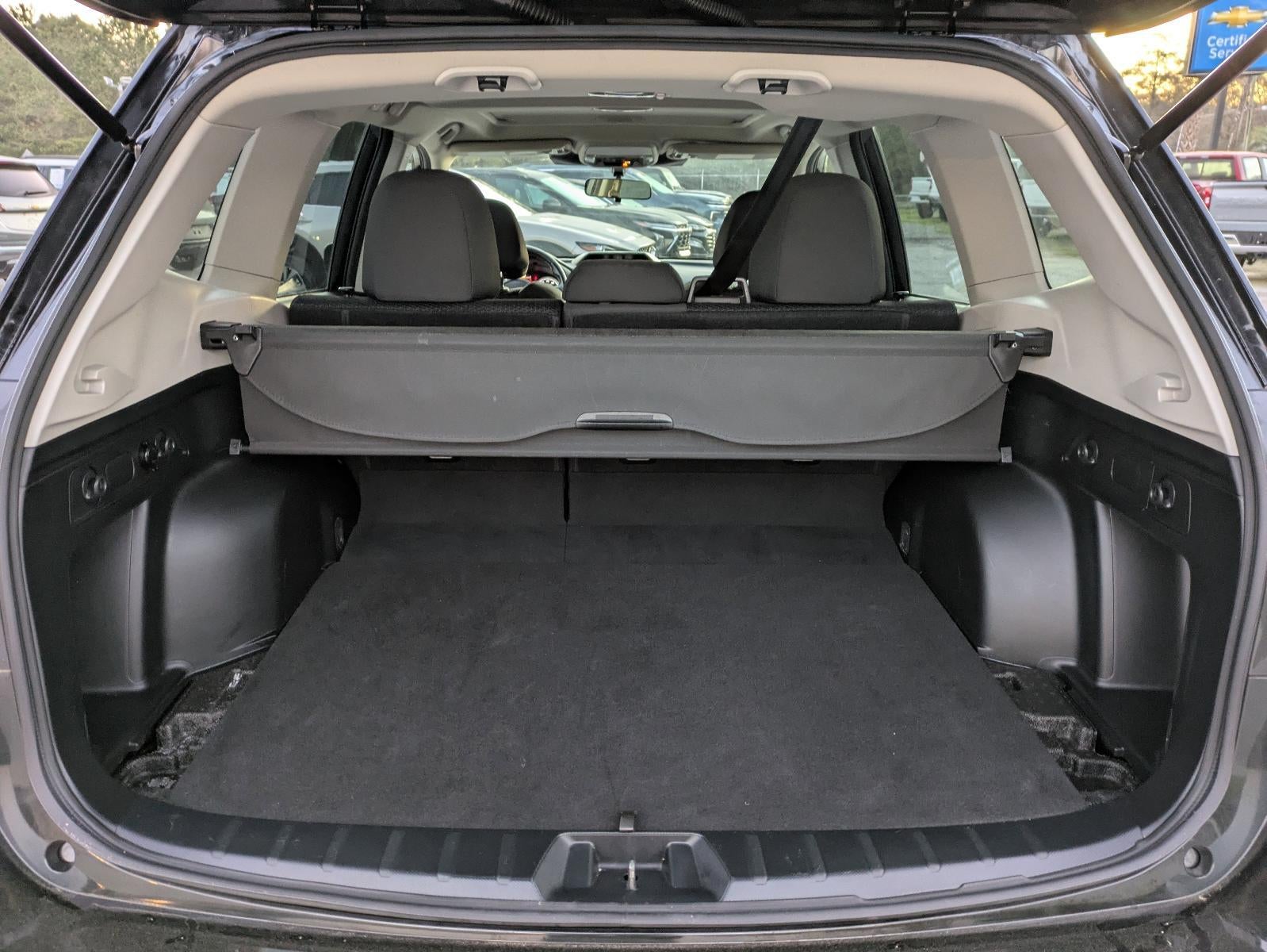 2023 Subaru Forester Premium CVT