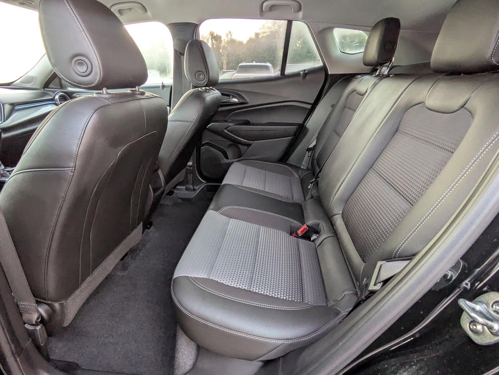 2025 Chevrolet Trax FWD 4dr LT