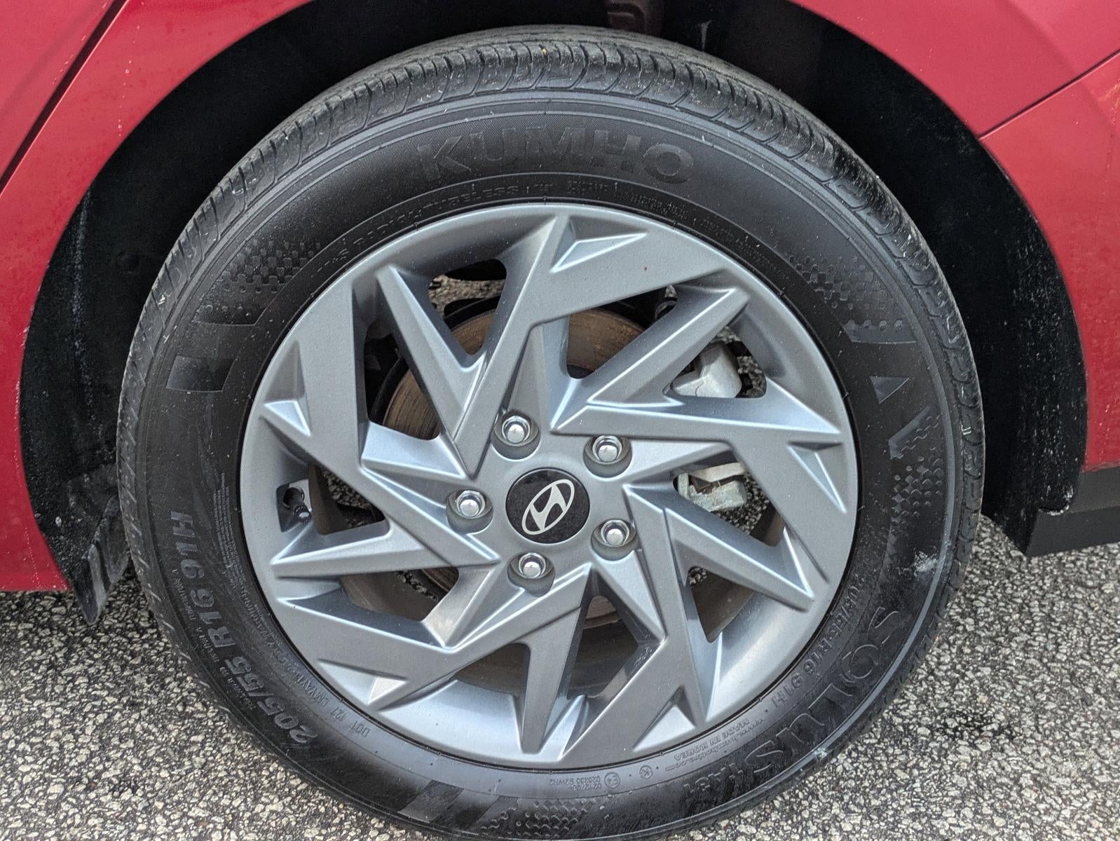 2024 Hyundai Elantra SEL IVT