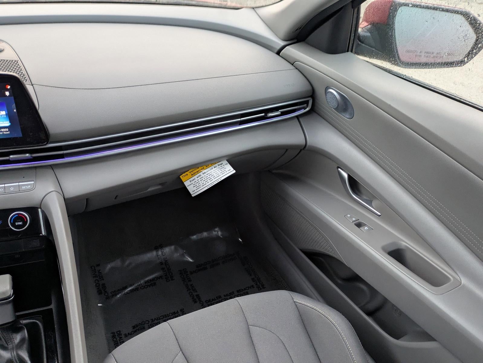 2024 Hyundai Elantra SEL IVT