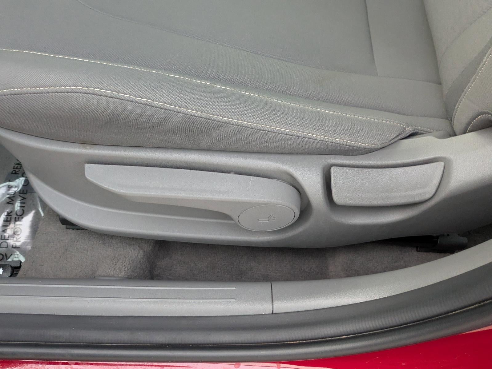 2024 Hyundai Elantra SEL IVT