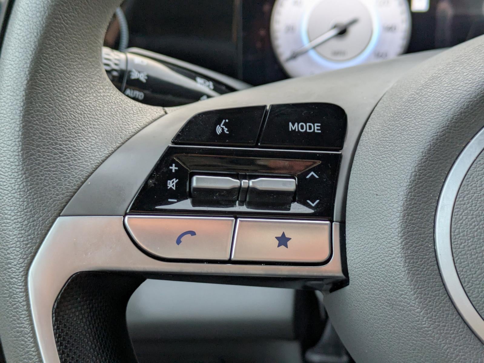 2024 Hyundai Elantra SEL IVT