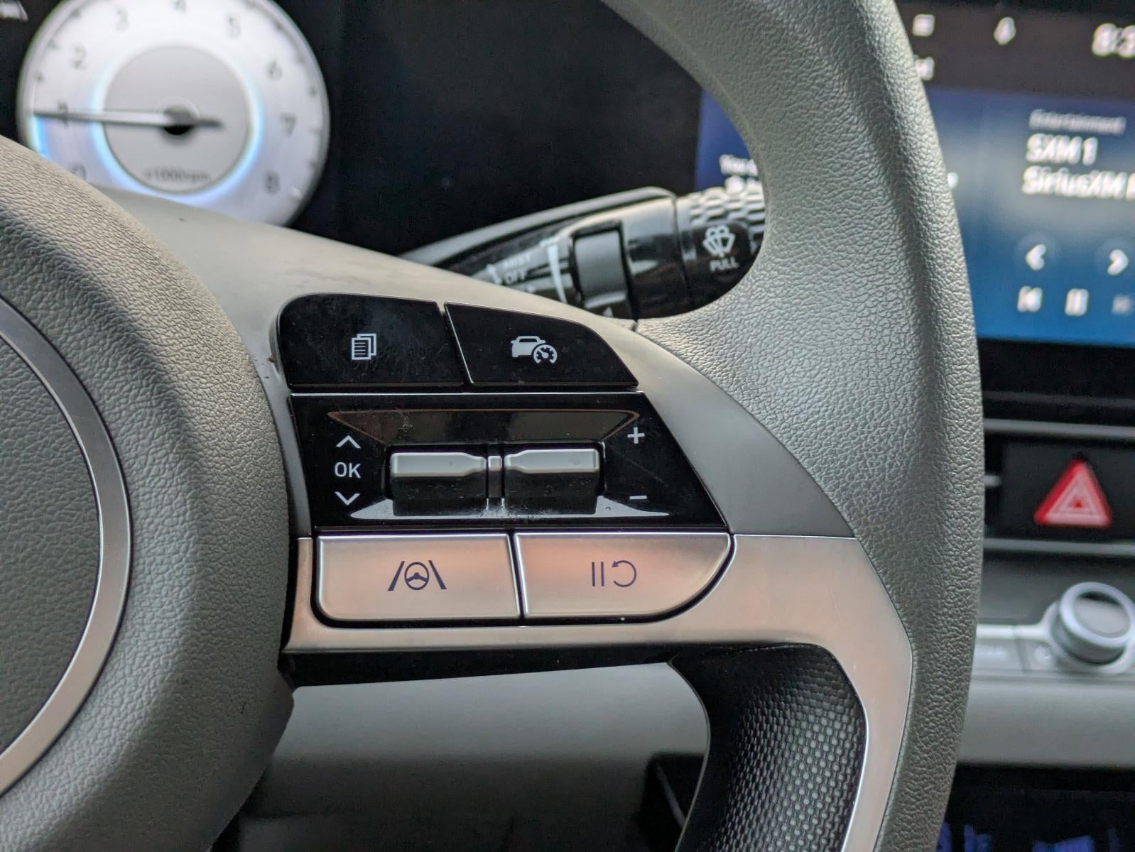 2024 Hyundai Elantra SEL IVT