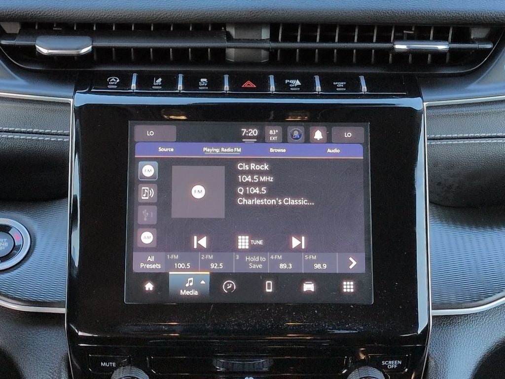 2023 Jeep Grand Cherokee L Laredo
