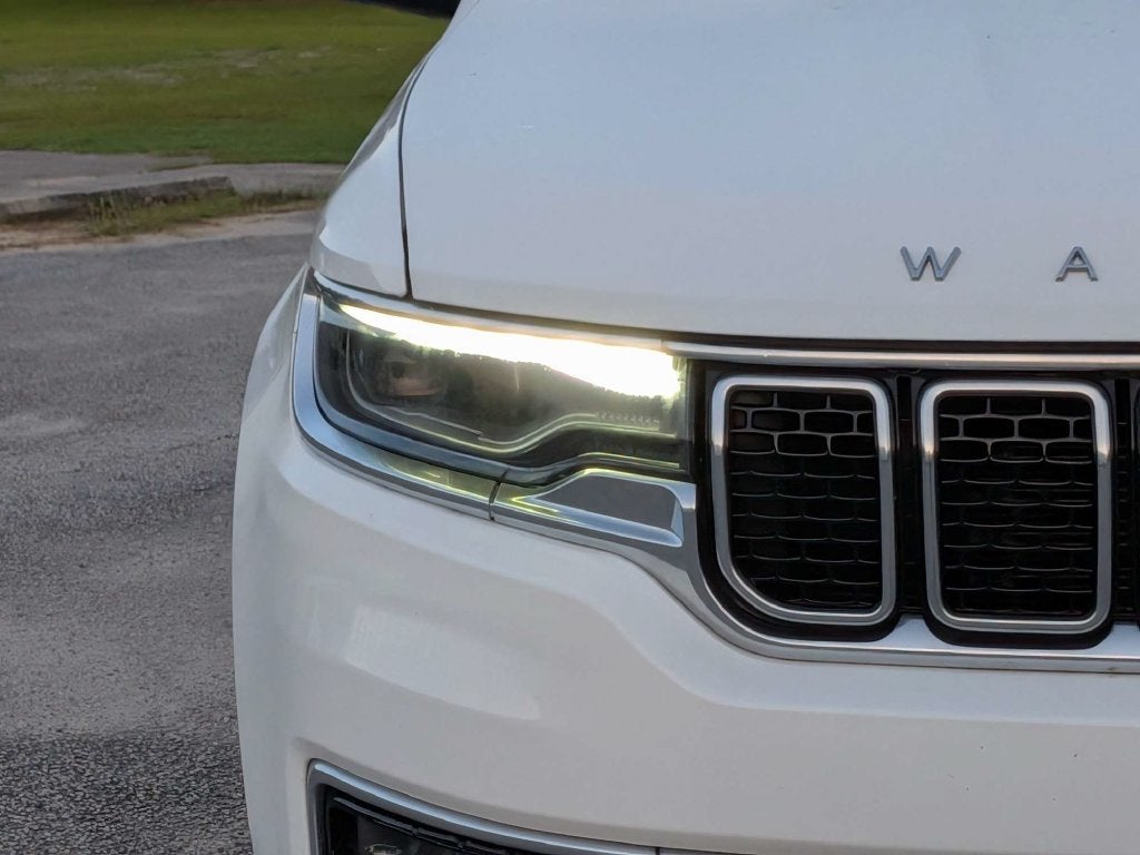 2023 Jeep Wagoneer Base