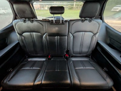 2023 Jeep Wagoneer Base