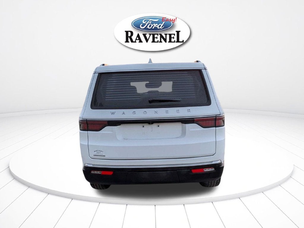 2023 Jeep Wagoneer Base