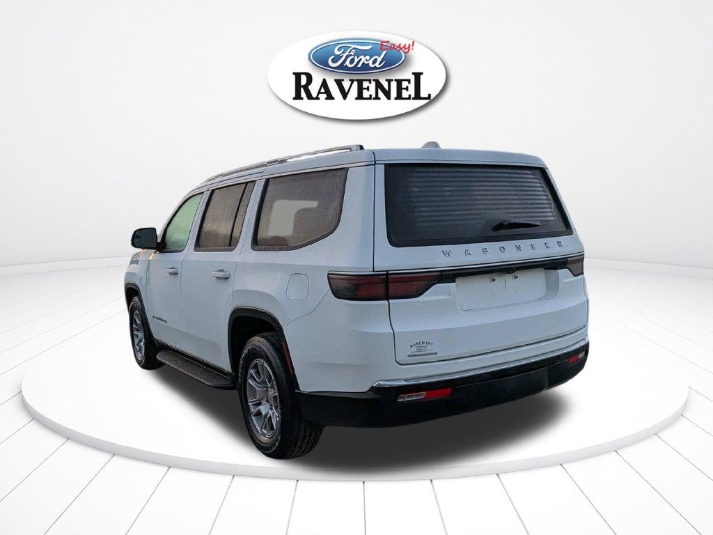 2023 Jeep Wagoneer Base